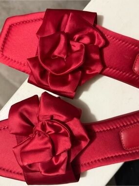 H&M Red Satin Flower Slide Sandals - Women Accessories. NWOT
